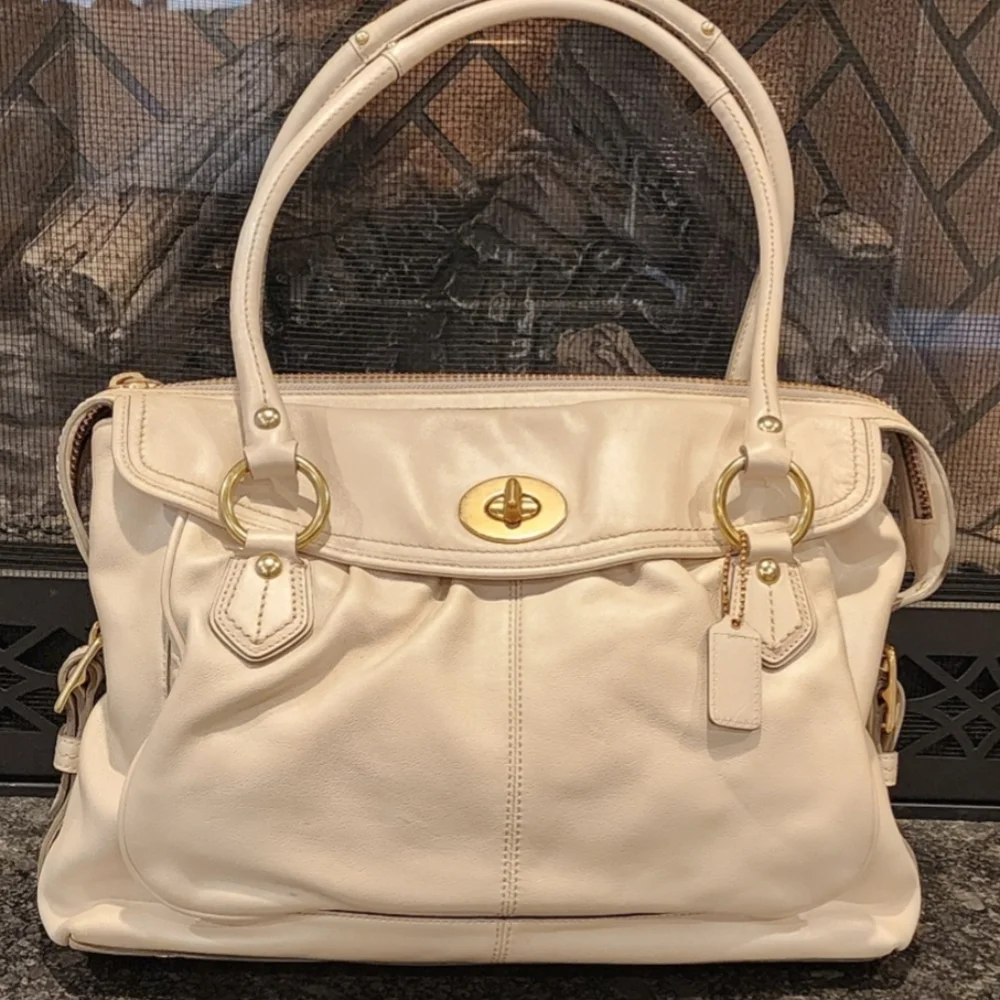 Coach Addison Spectator XL Beige  Satchel
